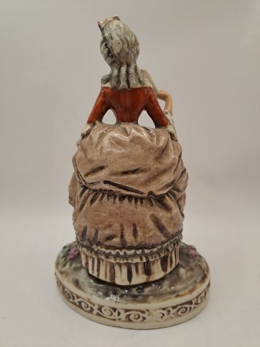 Статуетка. Статуэтка. Графенталь. Дама.