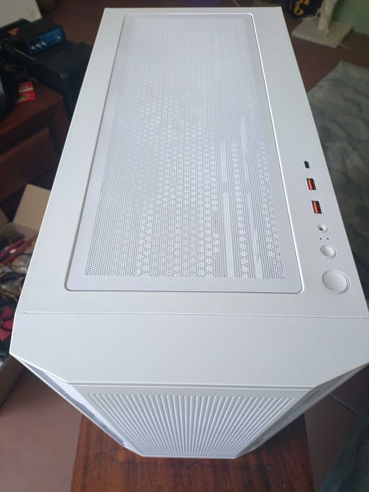 Корпус Cougar UNIFACE White