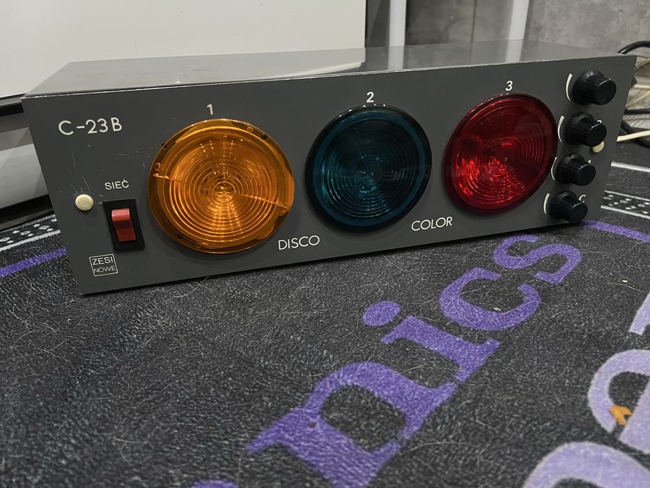 Kolorofon z lat prl  c-23b