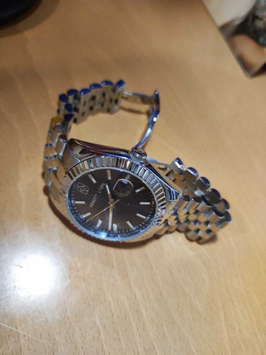 Relógio / Elegância e Charme