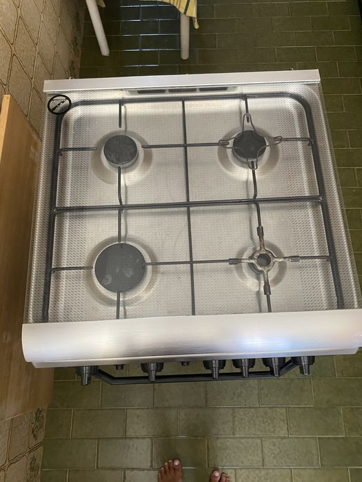 Fogão Indesit I6GG1F(X)/P Inox – 4 Queimadores a Gás + Forno a Gás (60 cm)