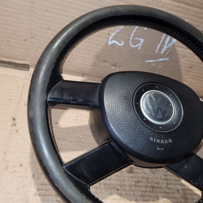 Kierownica skórzana czteroramienna z poduszką vw Touran I 2004r