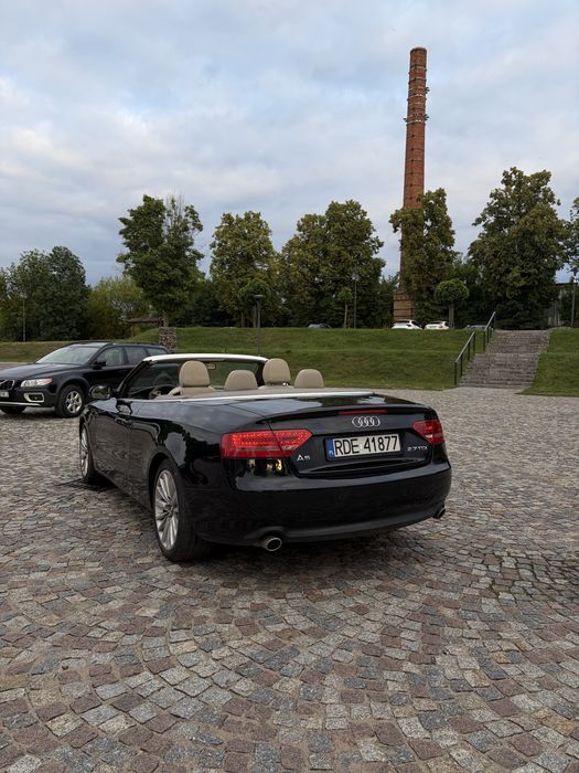 Zadbane Audi a5 cabrio