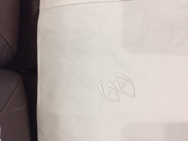 Lençol bordado á mão