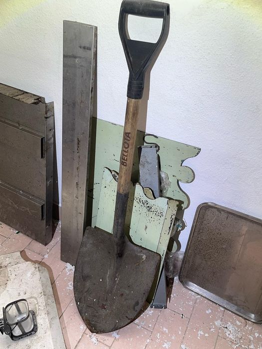 Pá / obra / construcao / jardim