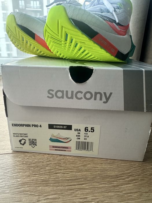 Бігові кросівки Saucony Endorphin Pro 4 оригінал. Нові!
