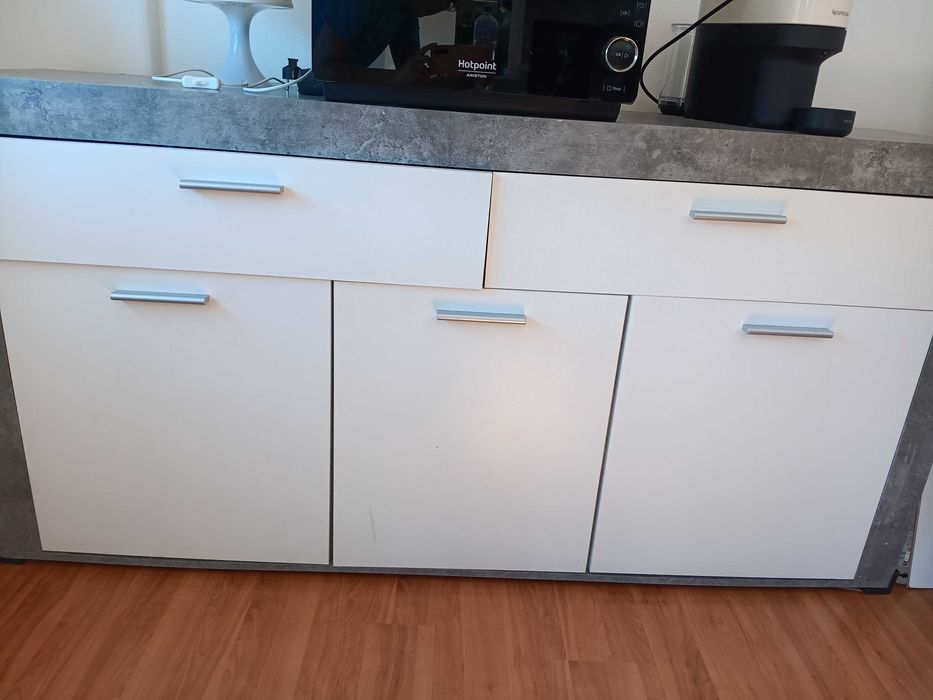 Móvel Aparador de sala cor cinza e branco bom estado