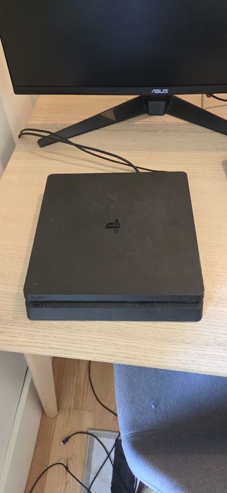 PS4 1T em muito vom estado