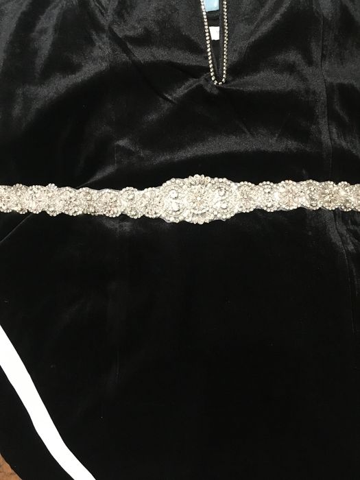 Пояс со стразами.