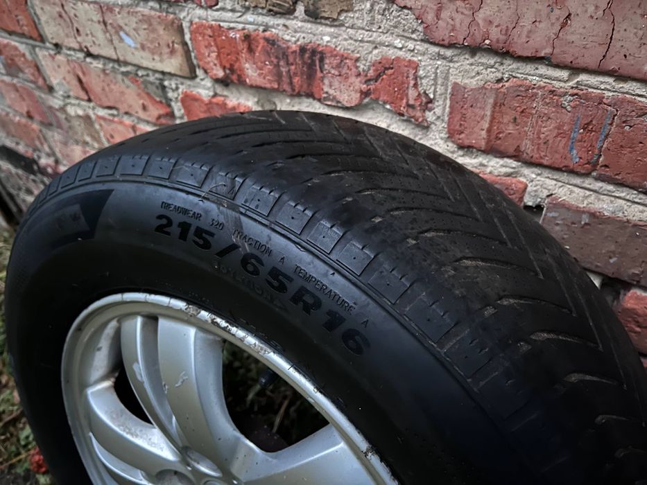 Диски Hyundai Tucson 5*114.3 + гума 215 65 R16