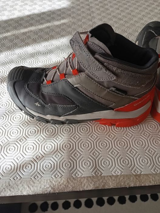 Calçado menino caminhada