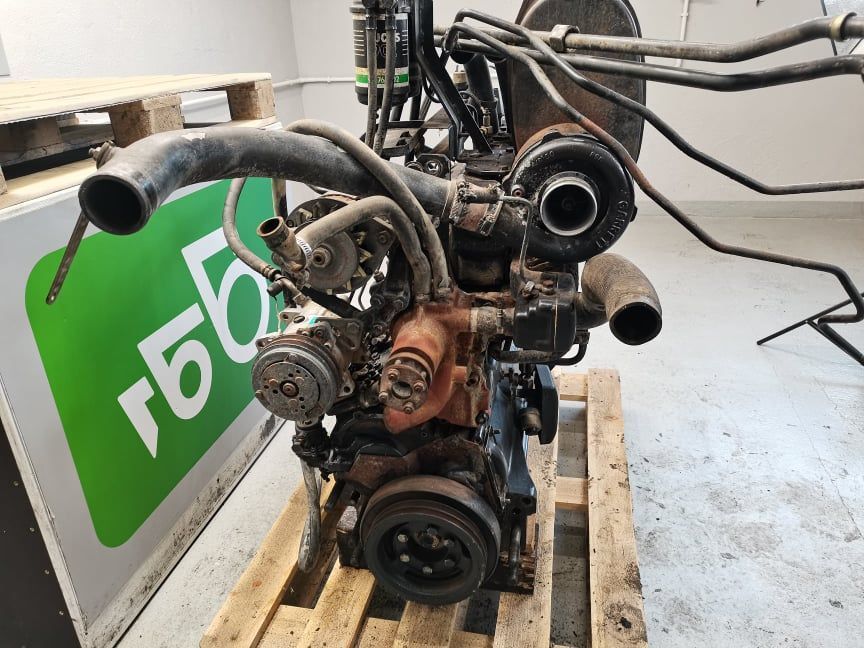 Głowica silnika Hurlimann 6190 Master Same 1000.6WTR