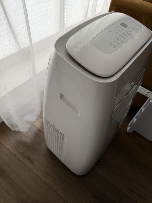 Klimatyzator przenośny Comfee 12000 BTU 3,5 kW 43 m² | Jak NOWY + pilot