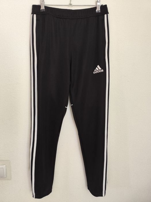 Чоловічі спортивні штани adidas