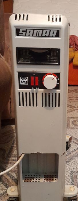 Aquecedor a óleo com rodas marca Samar - usado