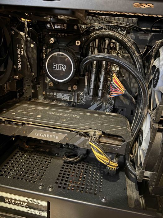 Sprzedam komputer Ryzen5 3600 GTX1660 RAM 16GB 3200Mhz