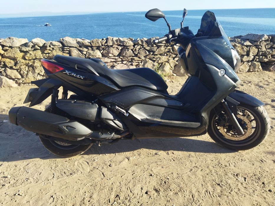Yamaha XMAX 400 (15)