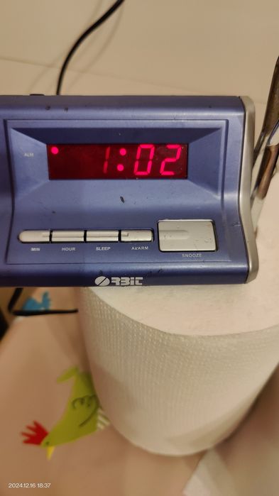 Binóculo, micros, relógio  e outras peças