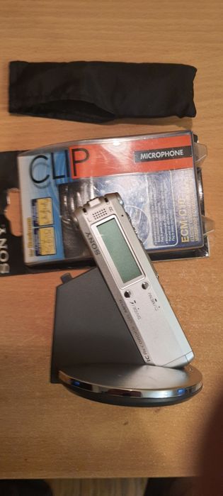 Качественный цифровий диктофон Sony ICD-SX68 и микрофон Sony ECM-C10