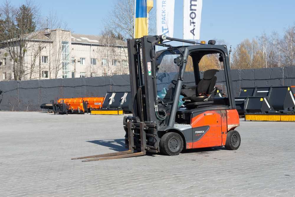 Вилковий навантажувач Linde E16P-02 2017