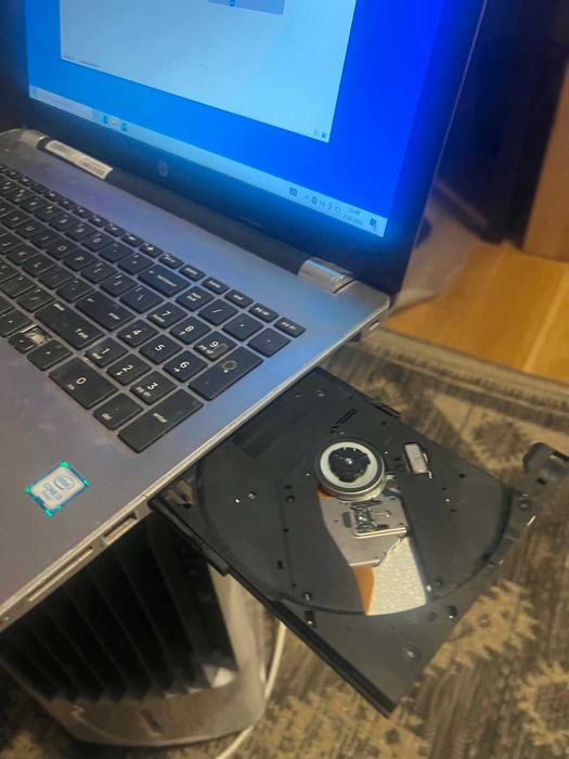 Laptop HP 3168NGW  Bateria uszkodzona