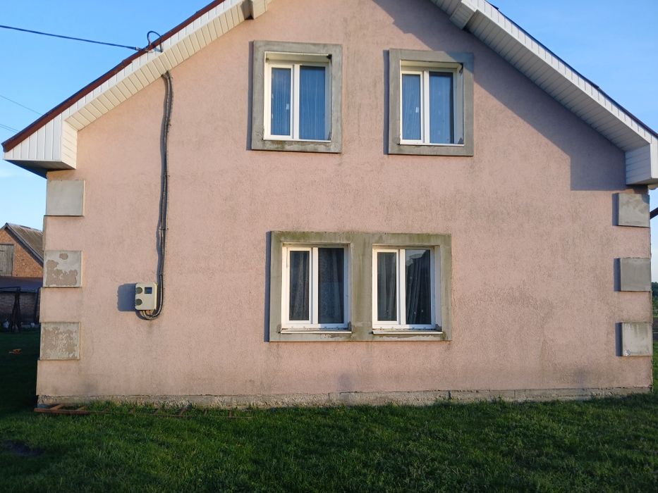 Продаж або обмін будинку