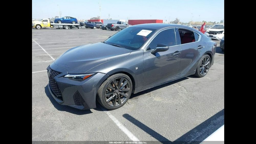 Lexus IS
