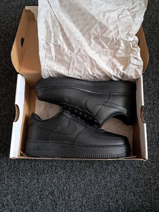 Nike Air Force 1 Low '07 Czarny R.43