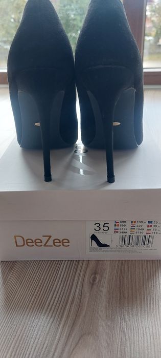 Szpilki 35 deezee