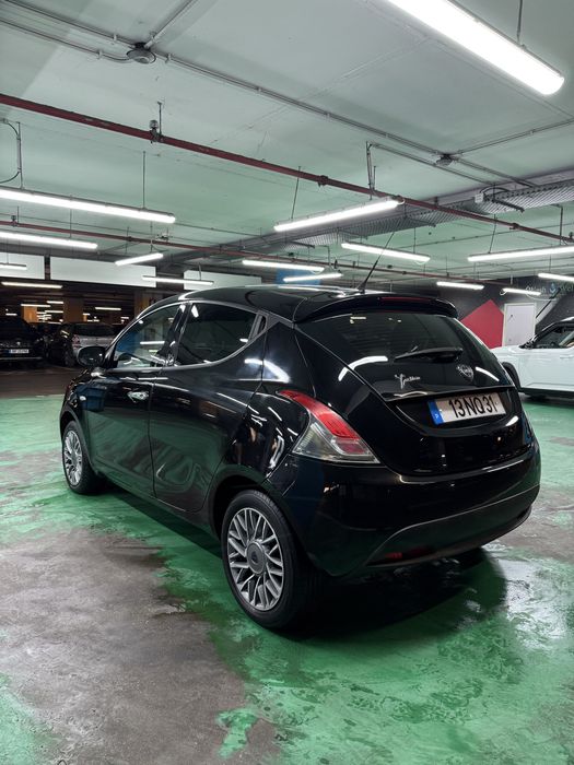 Lancia ypsilon 1.2 gasolina de 2014 com 130.000km nacional finaciament