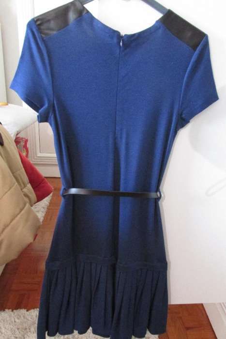 Vestido azul com pele