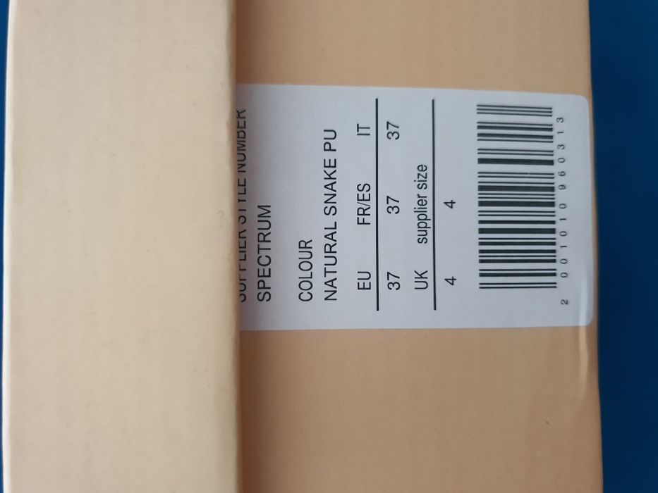 Botki na szpilce r. 37