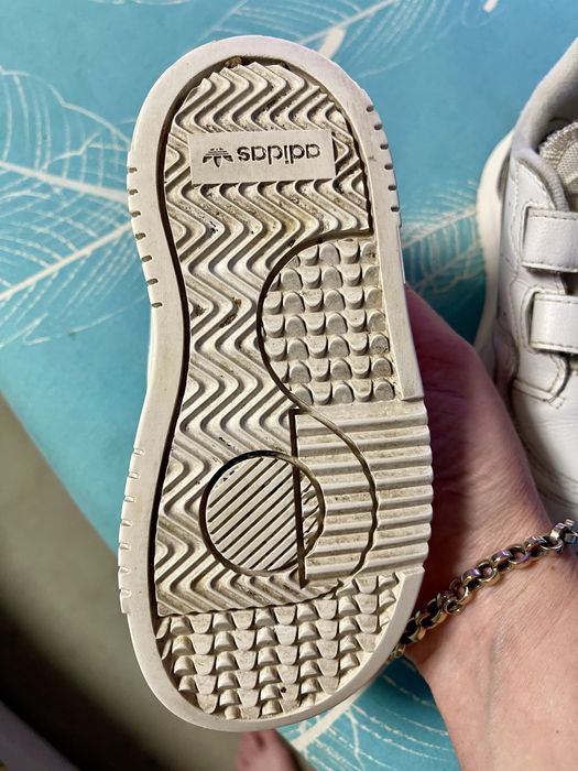 Кроссовки adidas 25р девочка