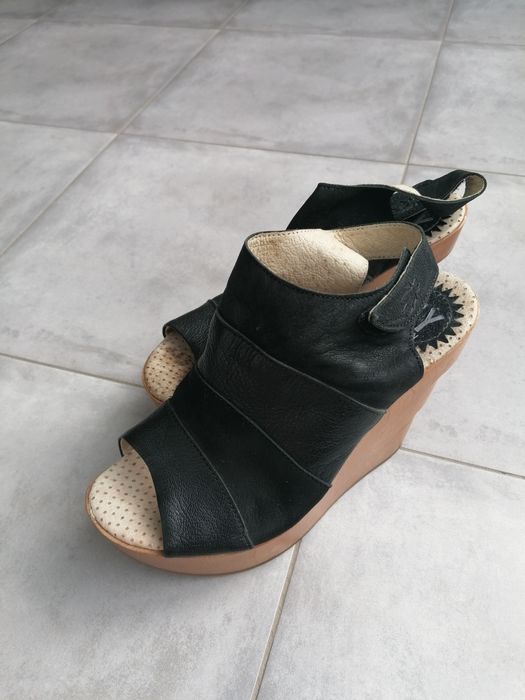 Sapatos FLY LONDON - Cor: preto - Número 36