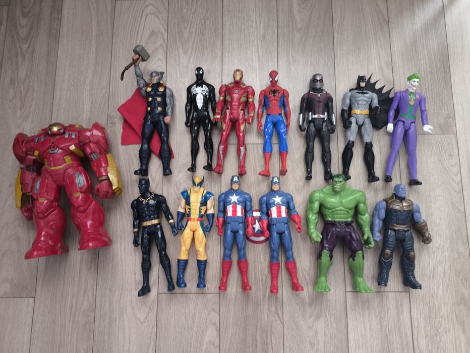 Figurki Avengers, DC wysokość ok. 30cm