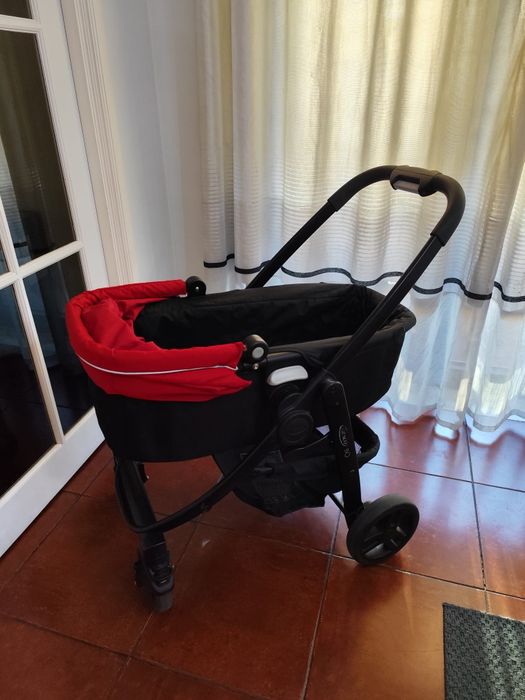 Carrinho bebé trio + Base Auto + Acessórios