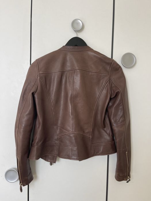 Жіноча шкіряна куртка Massimo Dutti