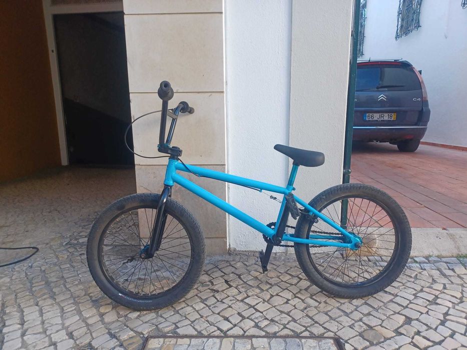 Bmx em excelente estado