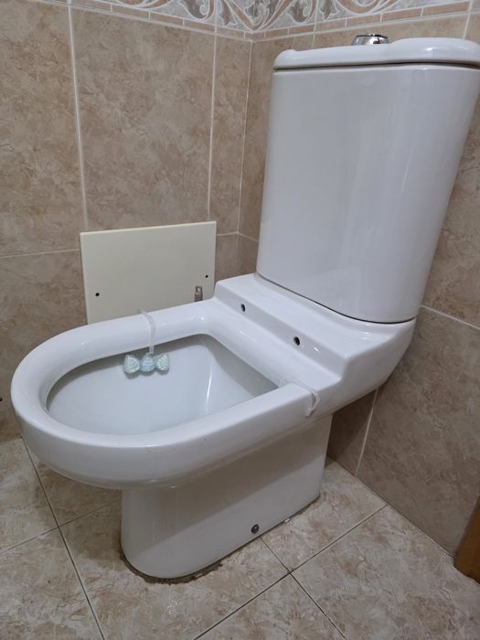 Móveis de WC sanita e lavatório