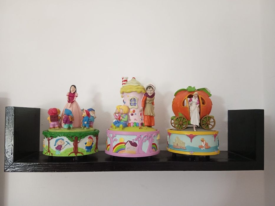 Caixas Disney Cinderela, João Maria e Branca de Neve, a corda musical