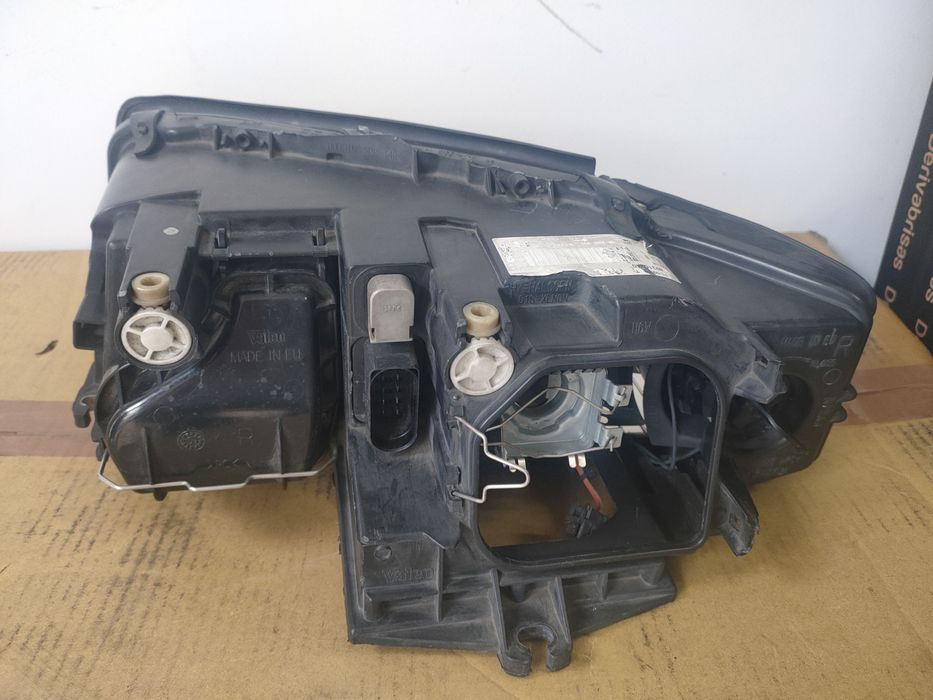 Farol Direito Xenon Audi A4 8E B6 (2001 a 2005)
