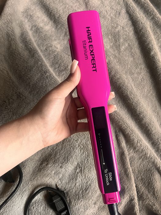 Випрамляч для волосся Hair Expert