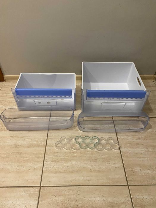 Półki do lodówki Indesit CM01X BAN 12 Mirków • OLX.pl