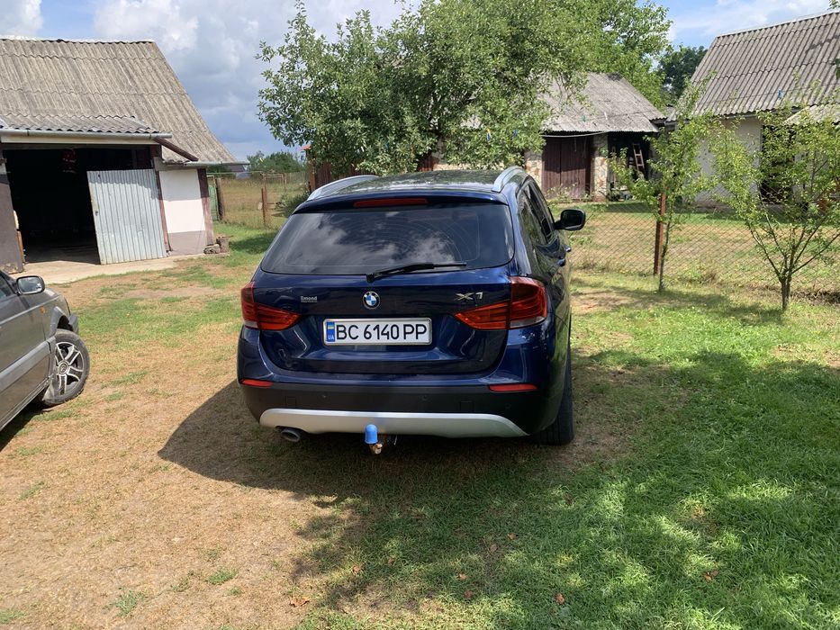 BMW X1 aвтомобіль легковий