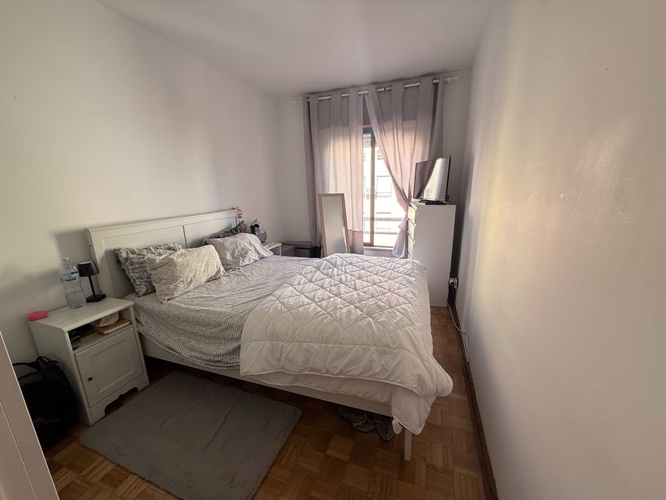 Maravilhoso quarto individual M  em Setúbal, despesas incluídas, entrada em  Outubro!!