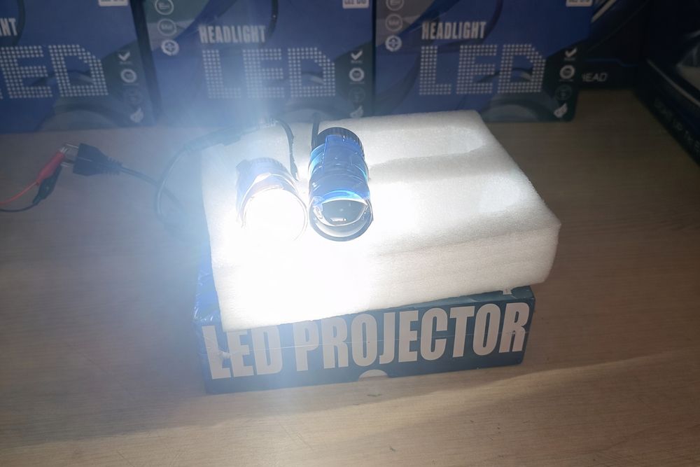 Бі-LED лінзи H4 Mini Projector | 120W | 6000K | чітка світлотіньова ме