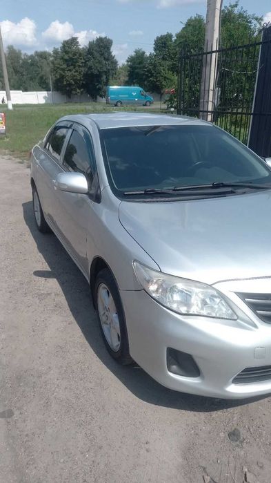 продам тоyjota corola 2013