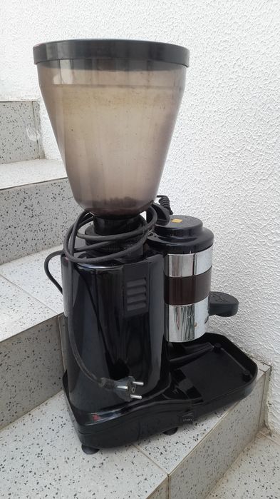 Moinho de Café Profissional Rossi RR45 (Industrial / Cafetaria)