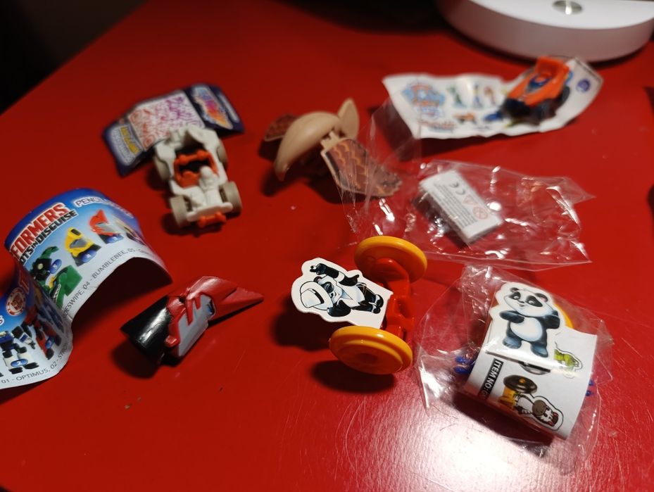 Кіндер Сюрприз поштучно та оптом