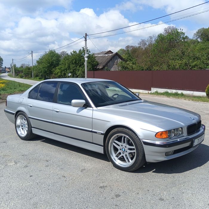BMW series 7 e38